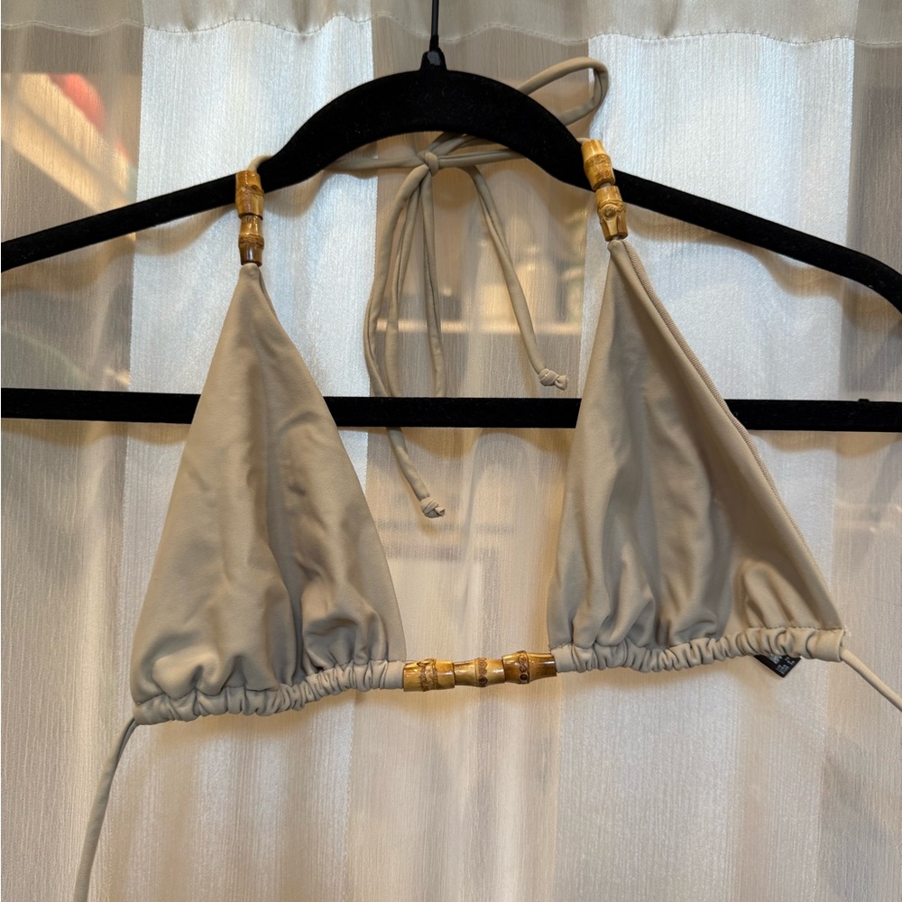 Pretty little thing bikini top